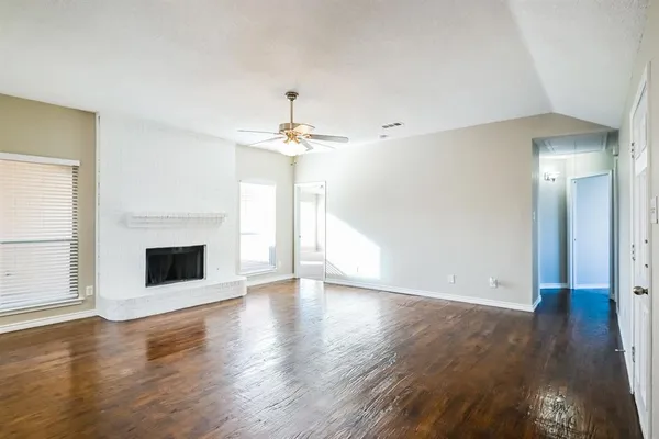 $1,885 | 2620 Buck Drive, Mesquite, TX 75181