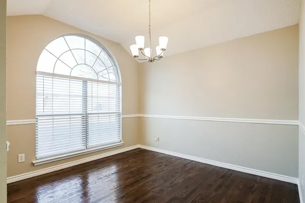 $1,885 | 2620 Buck Drive, Mesquite, TX 75181