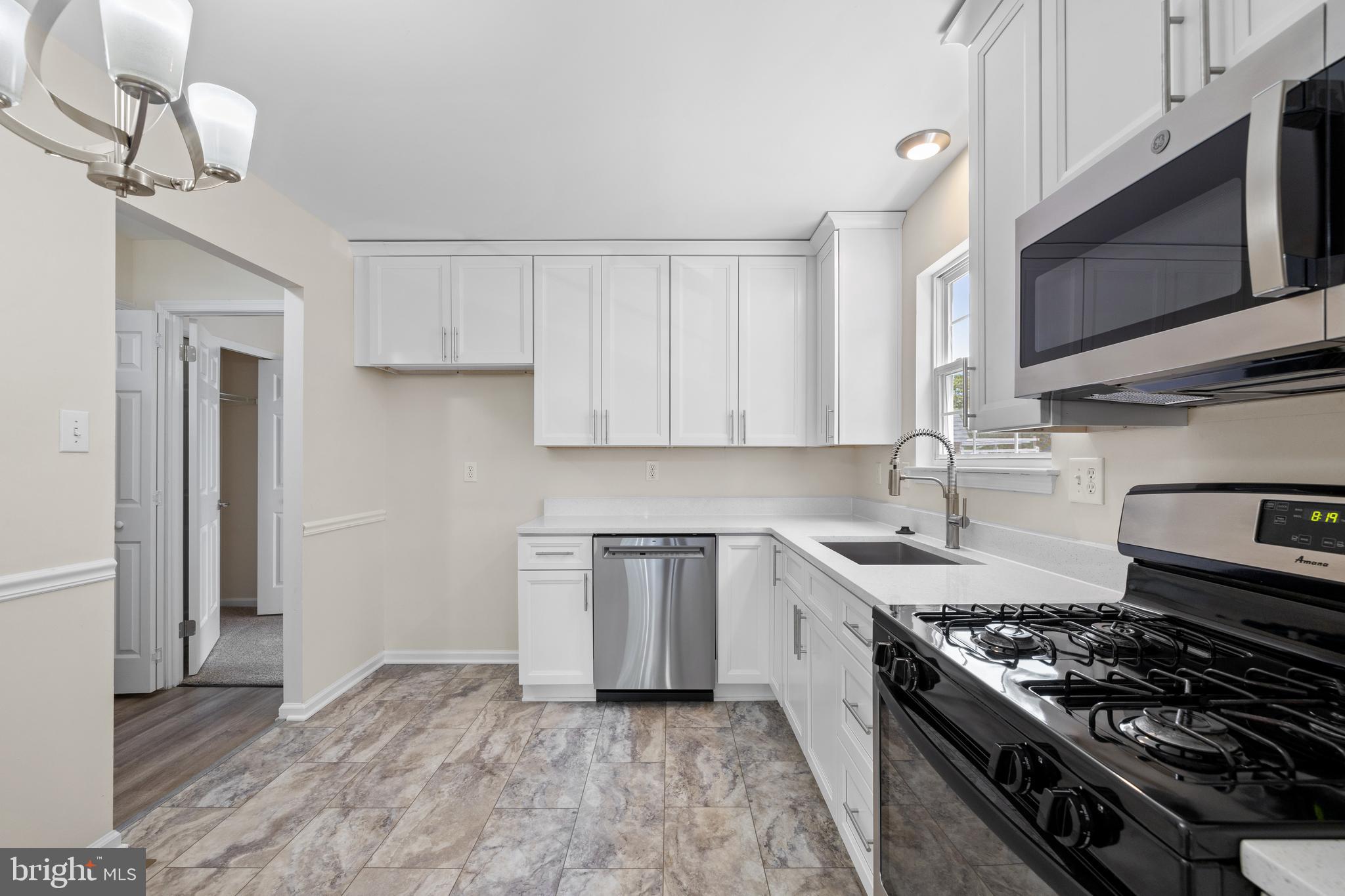 1719 Ripley Street Philadelphia, PA 19111 - Photo 7 of 37