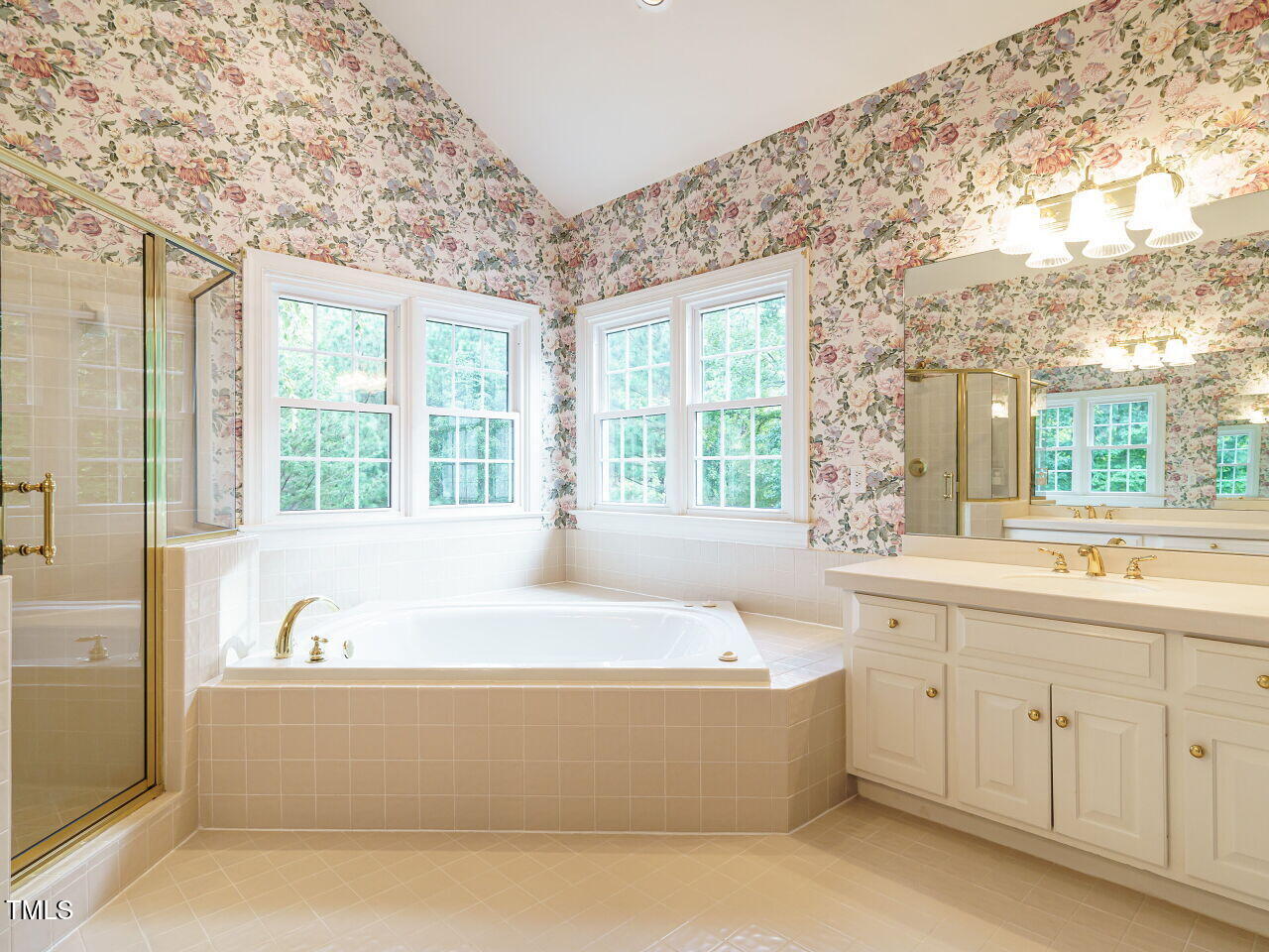7201 Jonathan Drive Wendell, NC 27591 - Photo 24 of 43 a bathroom with a bathtub and sink