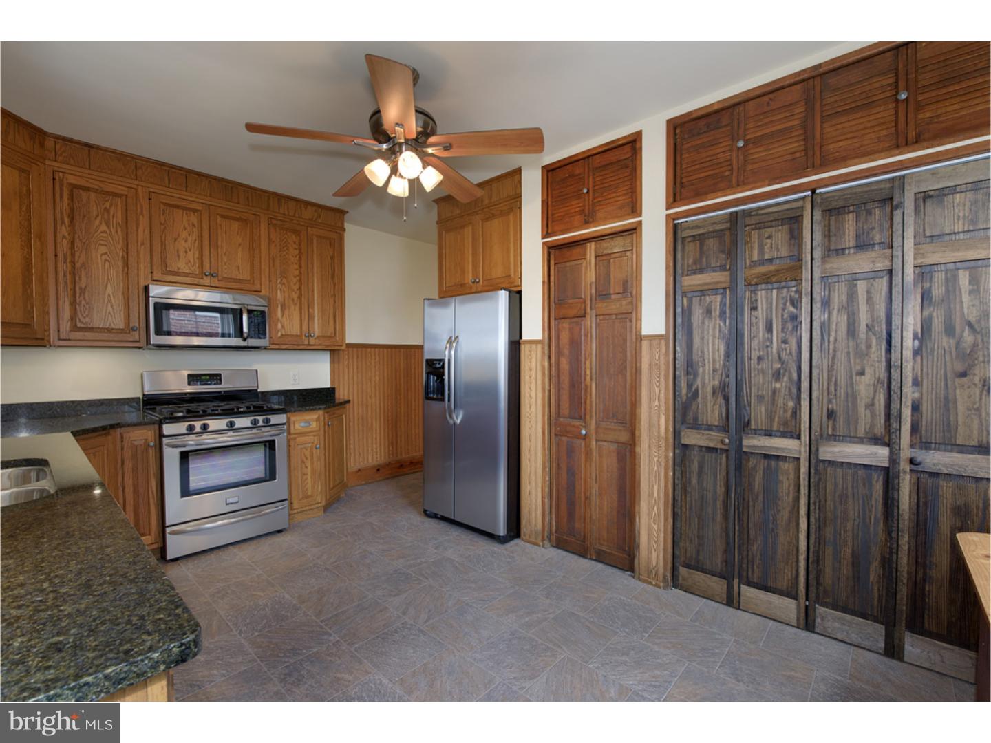 220 State Street Reading, PA 19607 - Photo 11 of 24 Kitchen