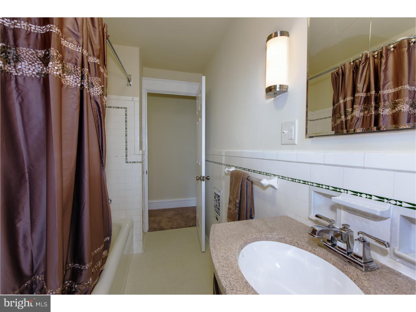 220 State Street Reading, PA 19607 - Photo 15 of 24 Bathroom