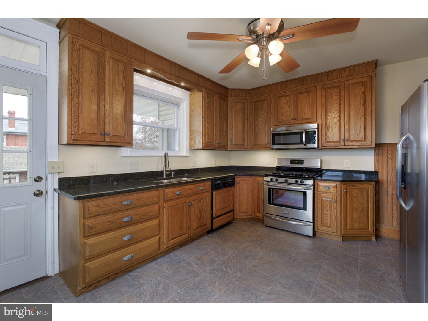 220 State Street Reading, PA 19607 - Photo 10 of 24 Kitchen
