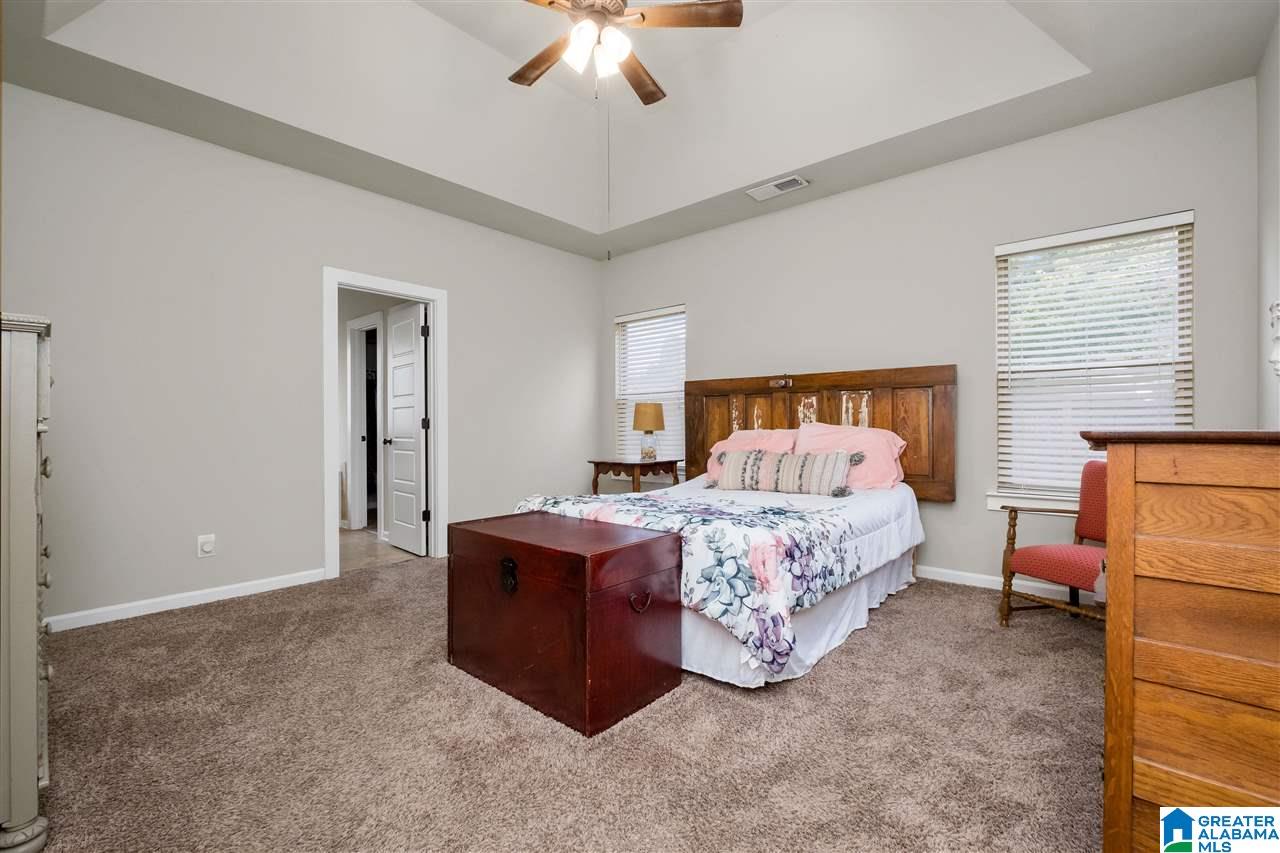 228 Falling Waters Way Alabaster, AL 35114 - Photo 19 of 37