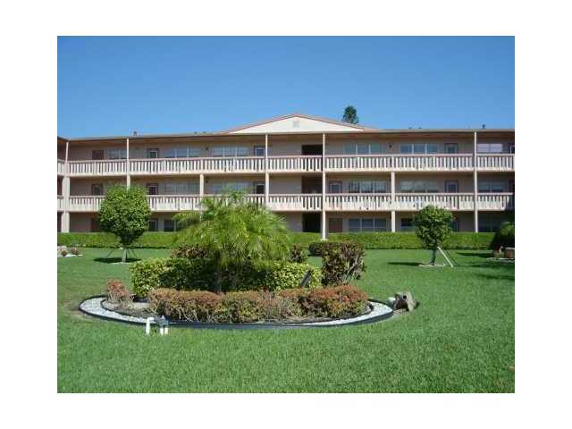 247 Mansfield F, Unit 247 Boca Raton, FL 33434 - Photo 1 of 9 Primary Photo