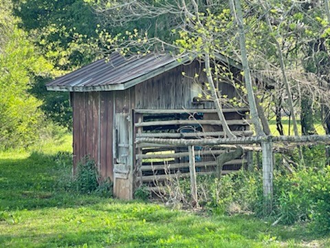 1290 Hazelwood Road Columbia, TN 38401 - Photo 7 of 22 Gallery Image 7