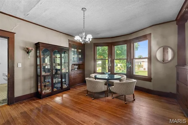 $165,000 | 302 East Walsh Avenue, Montgomery City, MO 63361