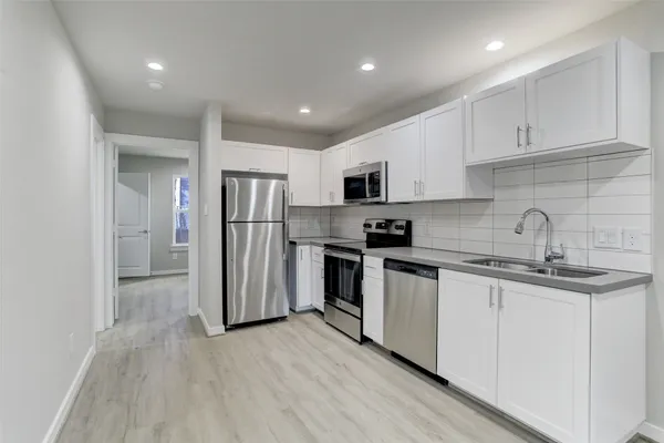$1,375 | 645 East 11th 1/2 Street, Unit 1, Houston, TX 77008