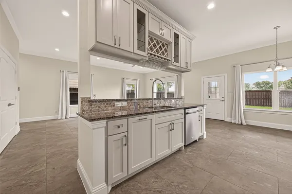 $2,850 | 2209 Silverbonnet Street, Houston, TX 77055