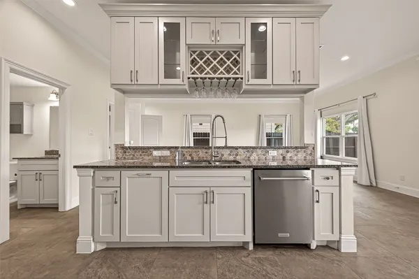 $2,850 | 2209 Silverbonnet Street, Houston, TX 77055