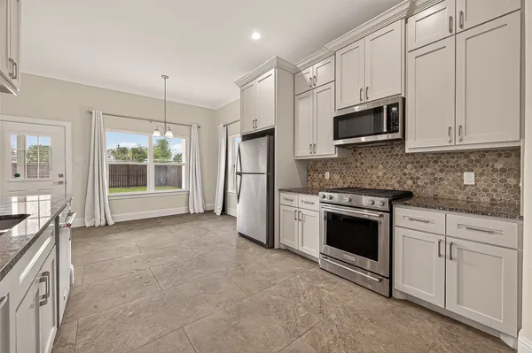 $2,850 | 2209 Silverbonnet Street, Houston, TX 77055