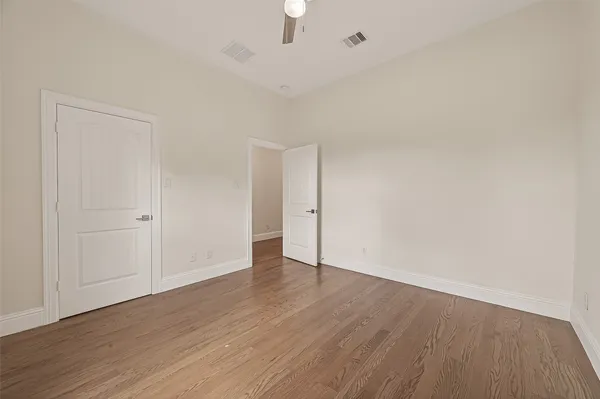 $2,850 | 2209 Silverbonnet Street, Houston, TX 77055