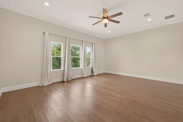 $2,850 | 2209 Silverbonnet Street, Houston, TX 77055