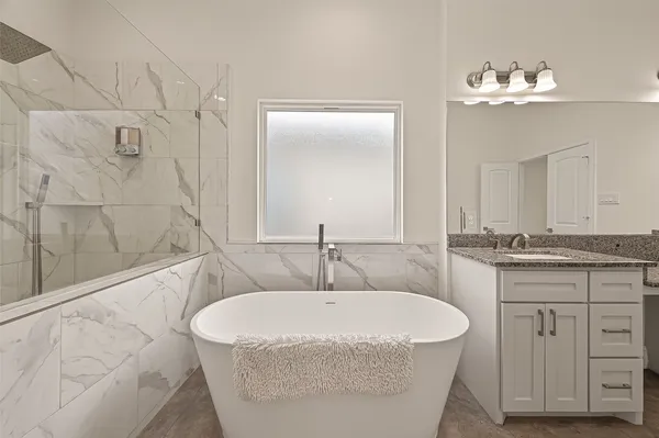 $2,850 | 2209 Silverbonnet Street, Houston, TX 77055