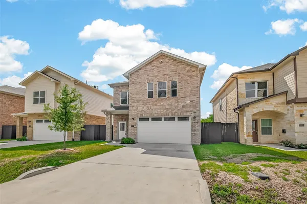 $2,850 | 2209 Silverbonnet Street, Houston, TX 77055