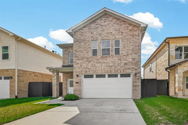 $2,850 | 2209 Silverbonnet Street, Houston, TX 77055