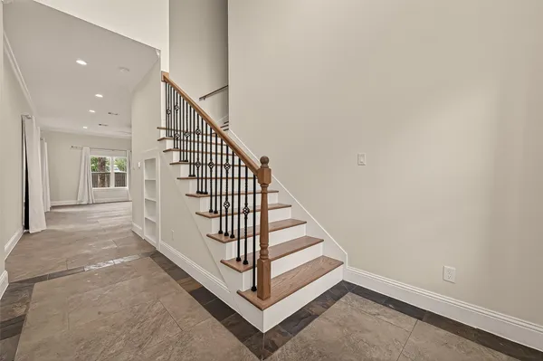 $2,850 | 2209 Silverbonnet Street, Houston, TX 77055