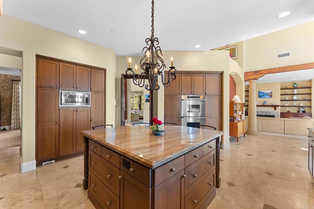 1829 Elevado Road Vista, CA 92084 - Photo 20 of 62
