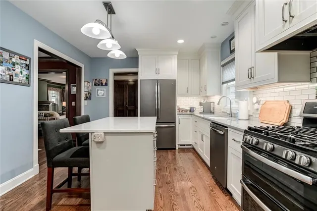 $625,000 | 6033 Central Street, Kansas City, MO 64113