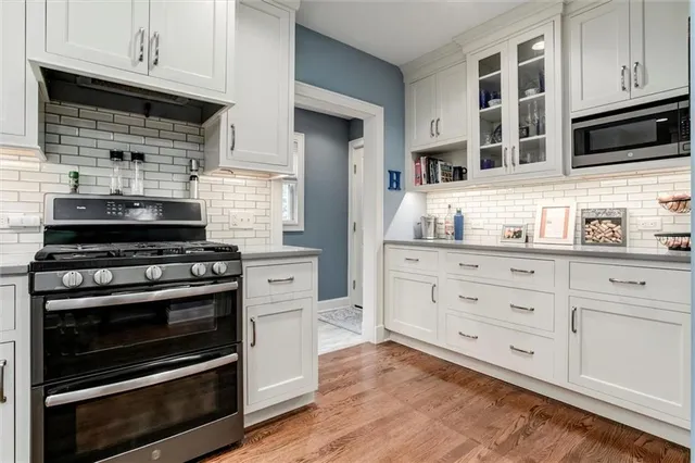 $625,000 | 6033 Central Street, Kansas City, MO 64113