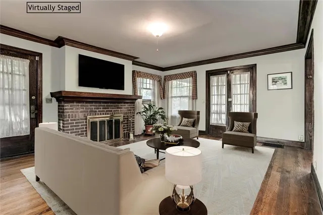 $625,000 | 6033 Central Street, Kansas City, MO 64113