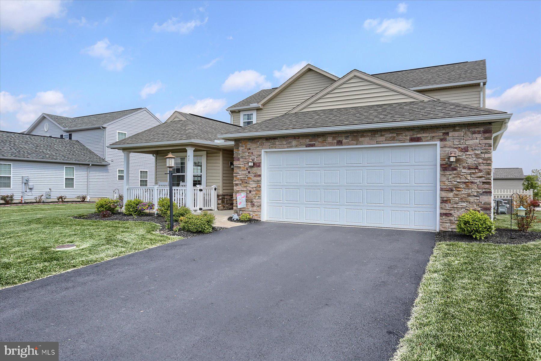 47 Pheasant Ridge Road Dillsburg, PA 17019 - Photo 3 of 30