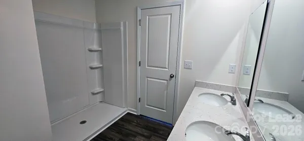 a view of a dry field