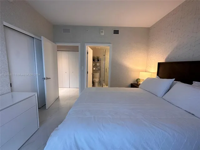 $920,000 | 16385 Biscayne Boulevard, Unit 1201, North Miami Beach, FL 33160