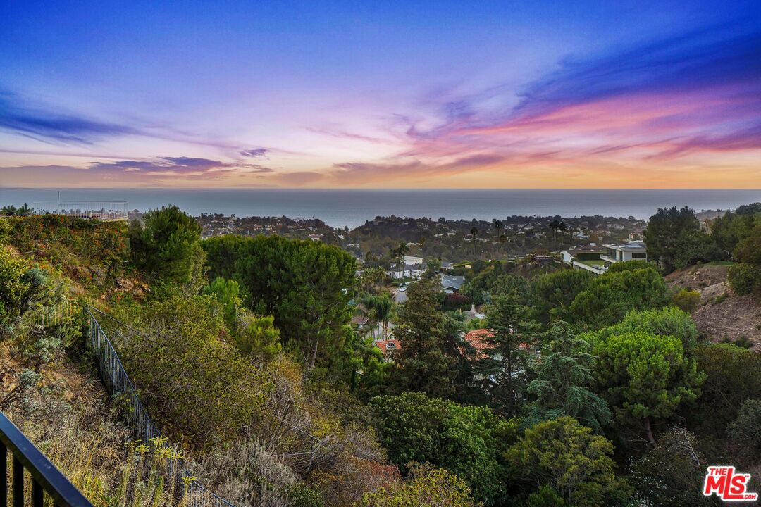 1452 Vía Cresta Pacific Palisades, CA 90272 - Photo 23 of 24 a view of a city with sunset view