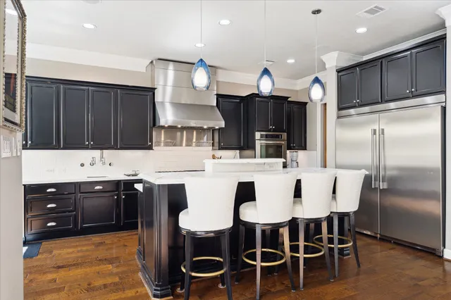 $799,000 | 1202 Meadowlark Lane, Sugar Land, TX 77478