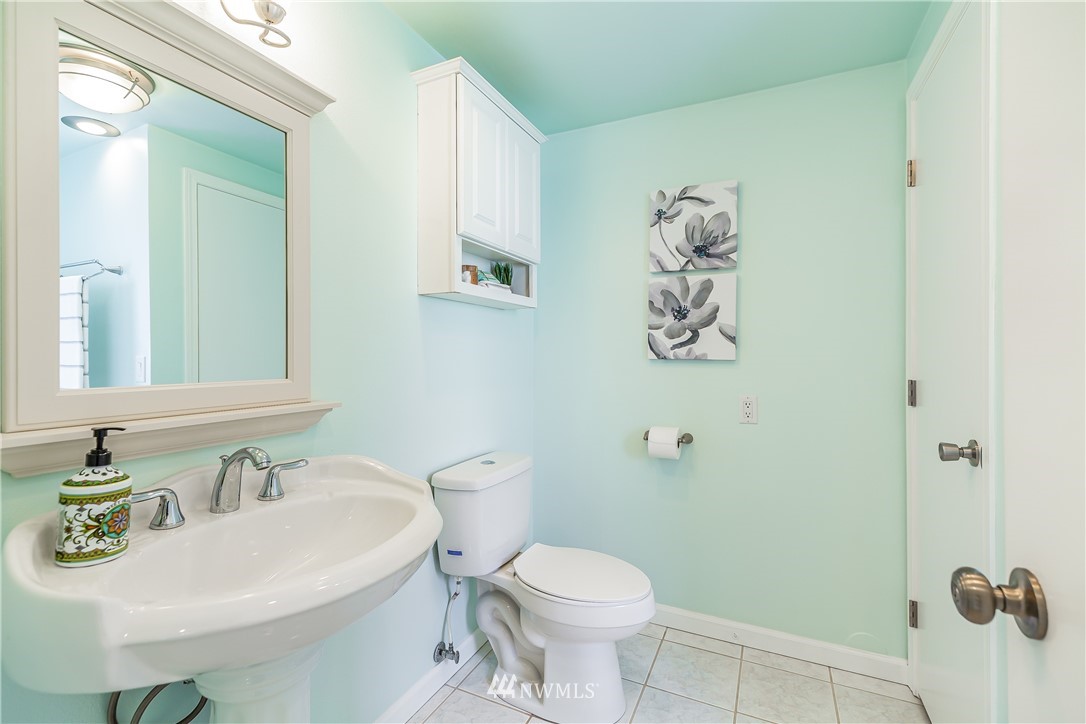 12012 Southeast 161st Street Renton, WA 98058 - Photo 17 of 35 Gallery Image 17