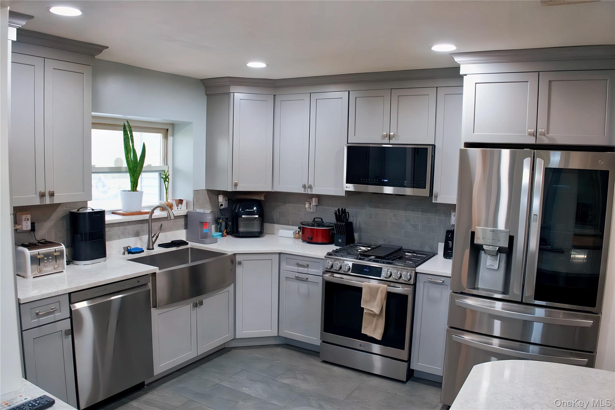 165 Randall Road Shoreham, NY 11786 - Photo 7 of 31 Mint Kitchen