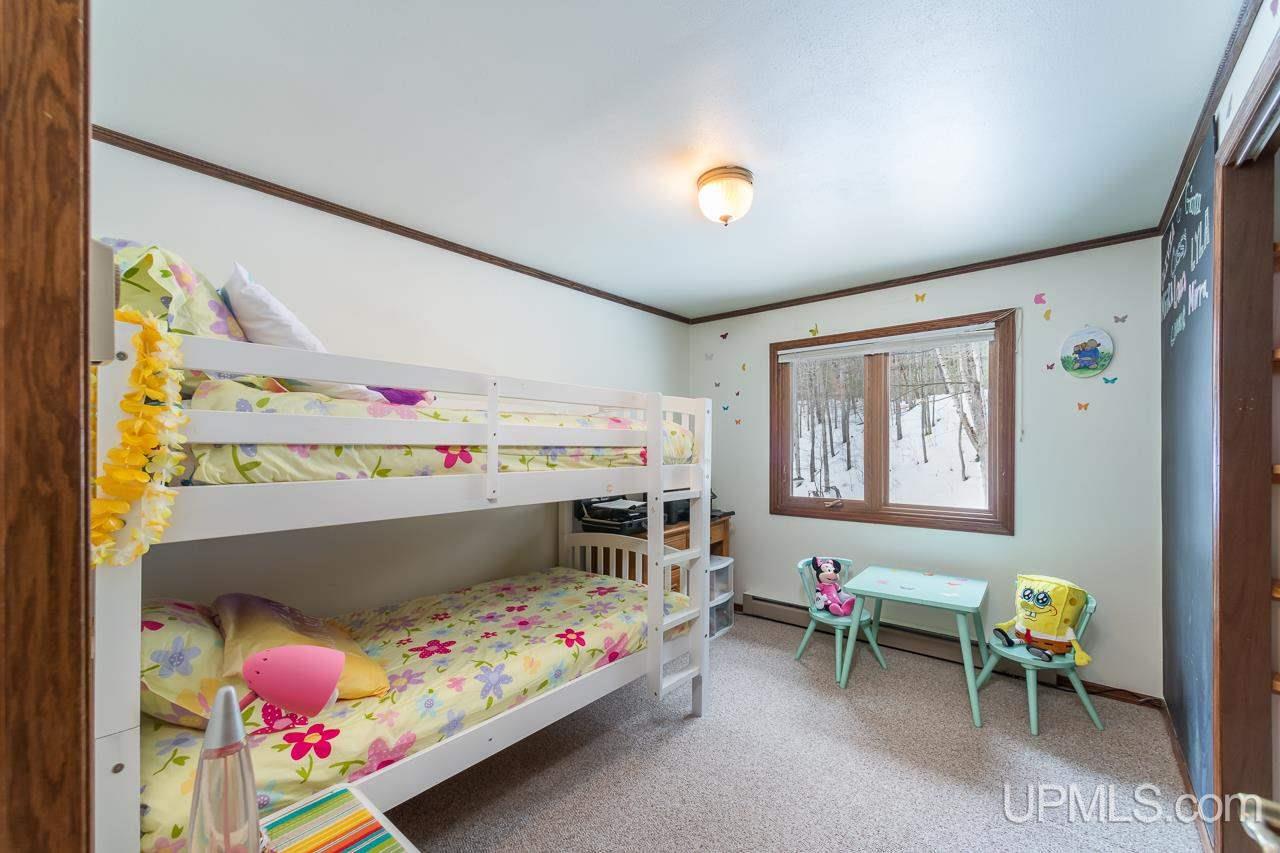 904 Willow Road Marquette, MI 49855 - Photo 14 of 38 Gallery Image 14