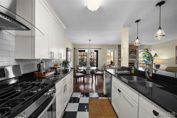 $385,000 | 16176 Lea Oak Court, Chesterfield, MO 63017