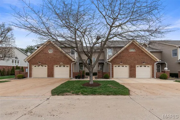 $385,000 | 16176 Lea Oak Court, Chesterfield, MO 63017