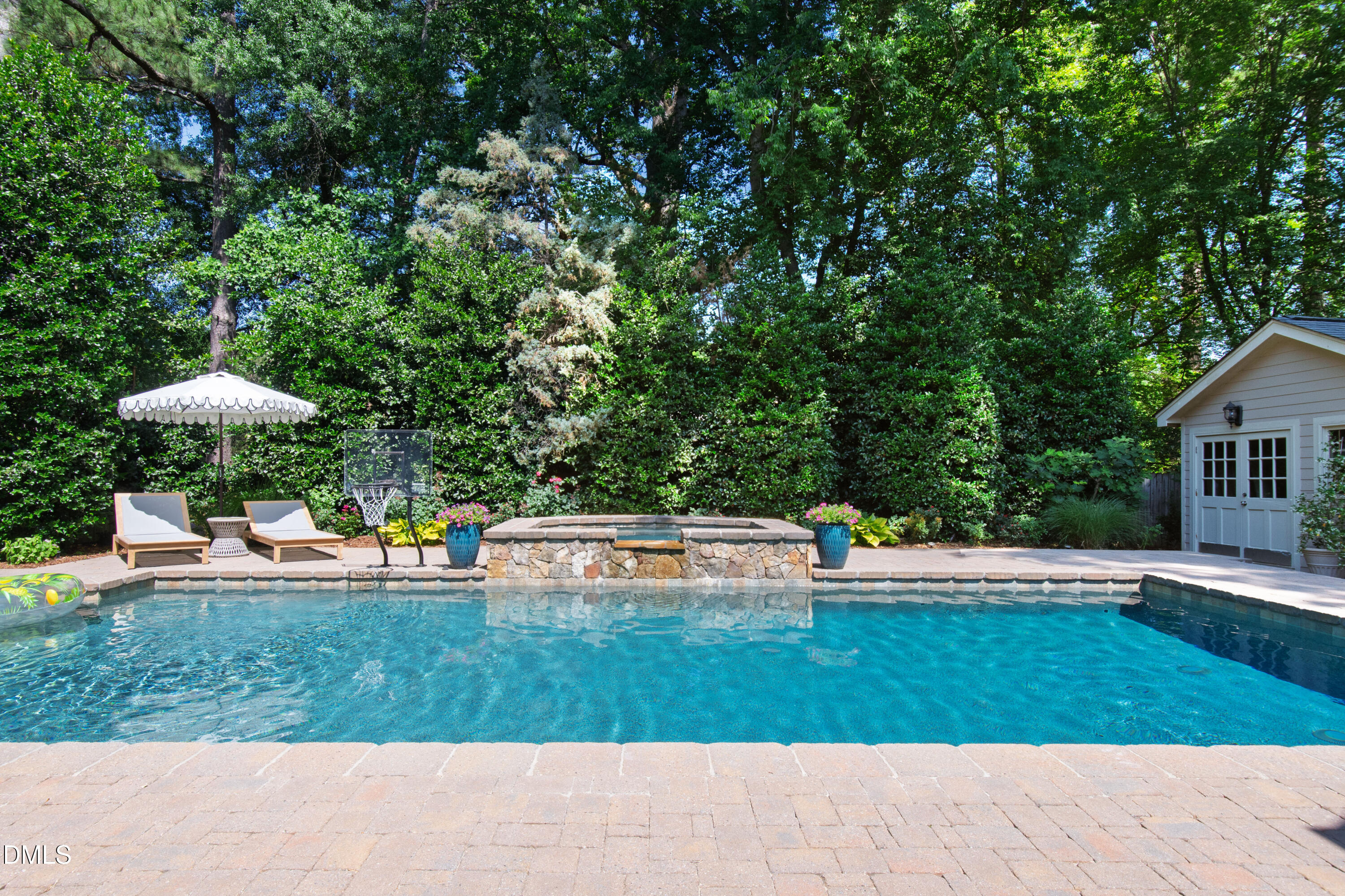 2805 Anderson Drive Raleigh, NC 27608 - Photo 4 of 50 Anderson (5)