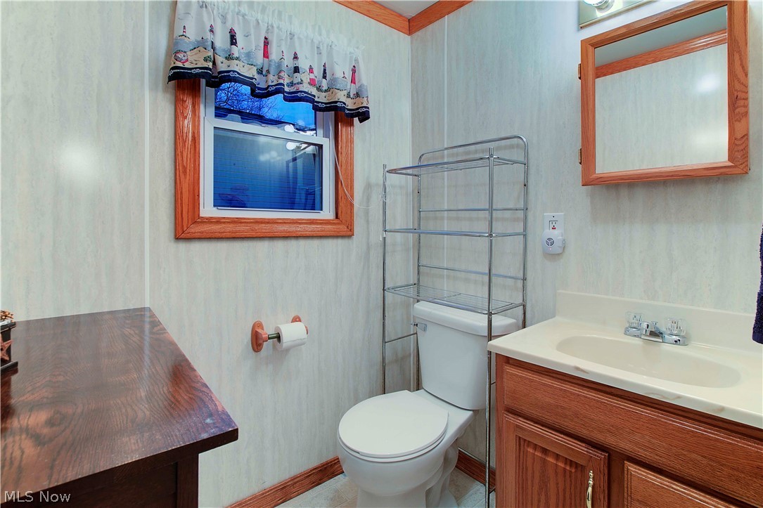 556 Bramble Road Southwest Carrollton, OH 44615 - Photo 24 of 34 Bath