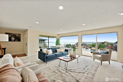 $975,000 | 4822 North Huson Street, Tacoma, WA 98407