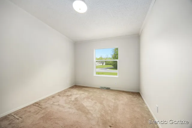 $329,000 | 17055 Blackfoot Trail, Howard City, MI 49329