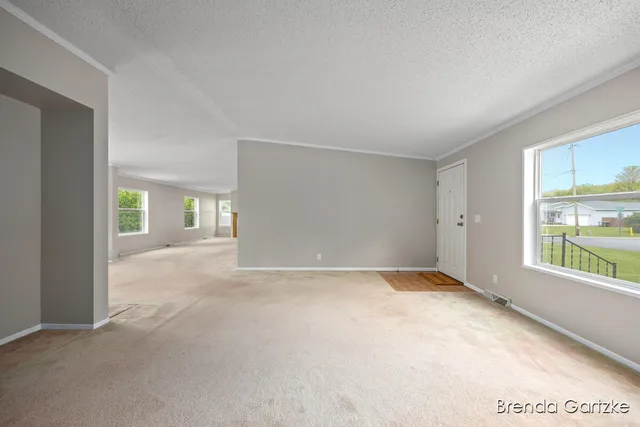 $329,000 | 17055 Blackfoot Trail, Howard City, MI 49329