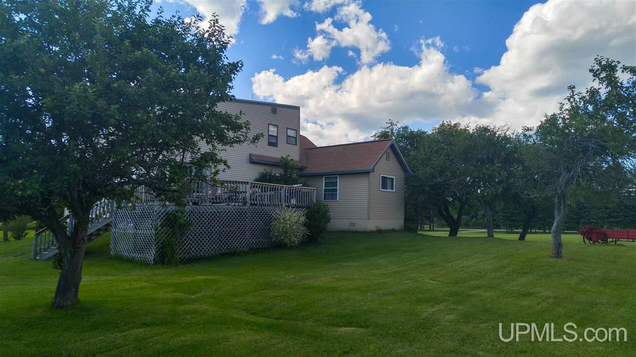 3147 West Maple Ridge 37 Road Rock, MI 49880 - Photo 4 of 28