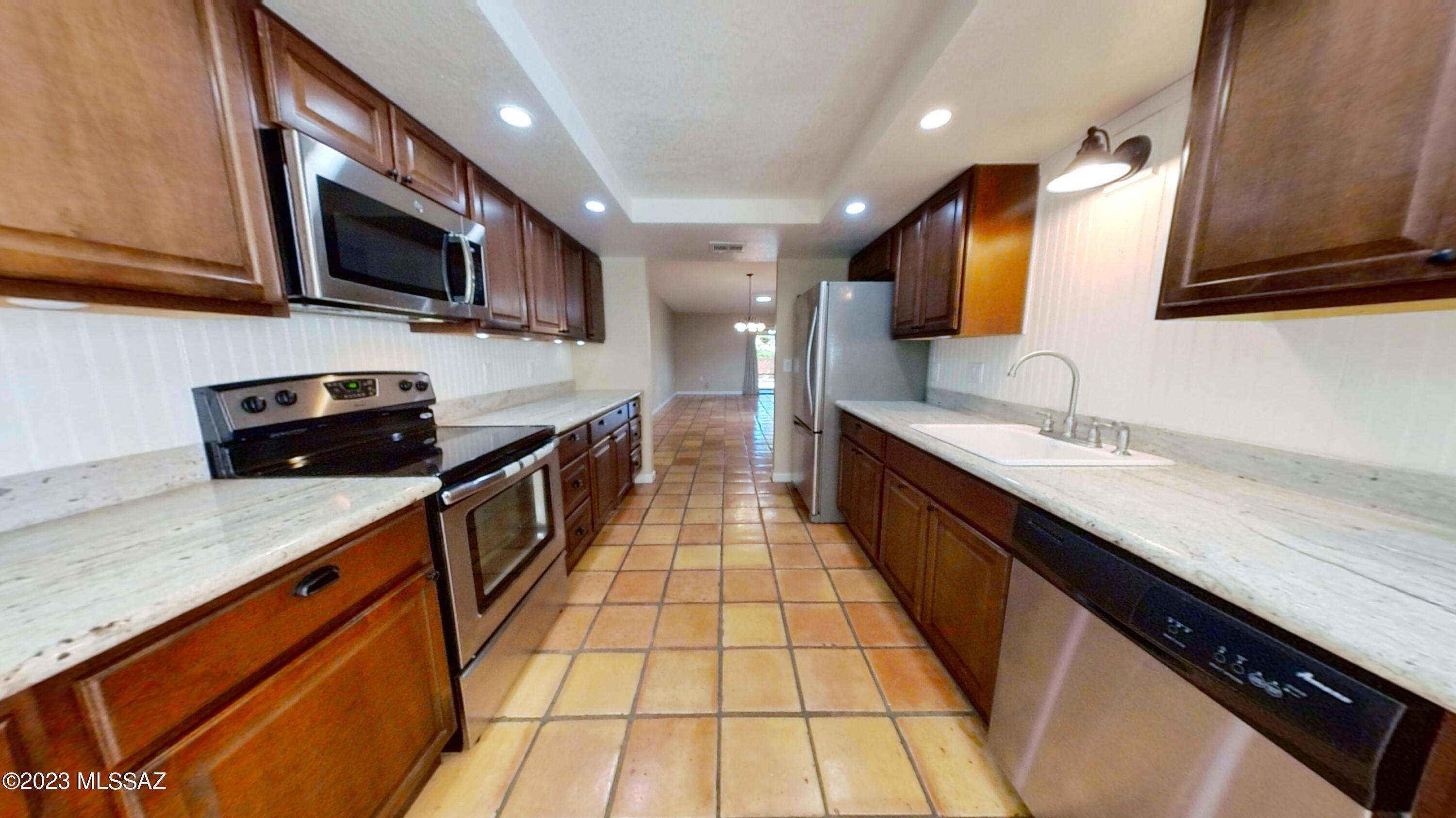 8564 North Candlewood Loop Tucson, AZ 85704 - Photo 9 of 20