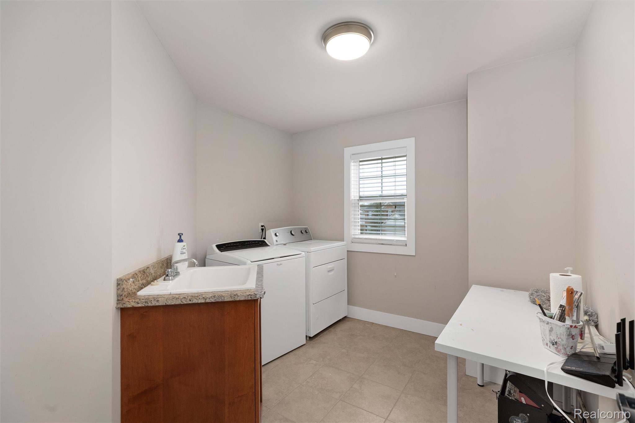 1016 West Snell Road Rochester, MI 48306 - Photo 19 of 35 2nd floor laundry