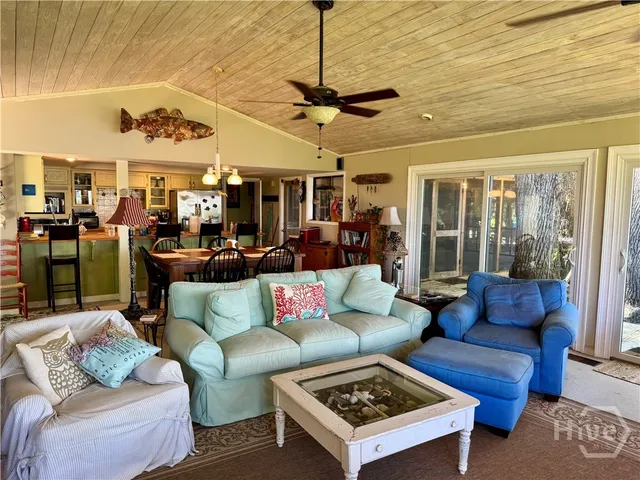 $525,000 | 1142 River Drive, Townsend, GA 31331