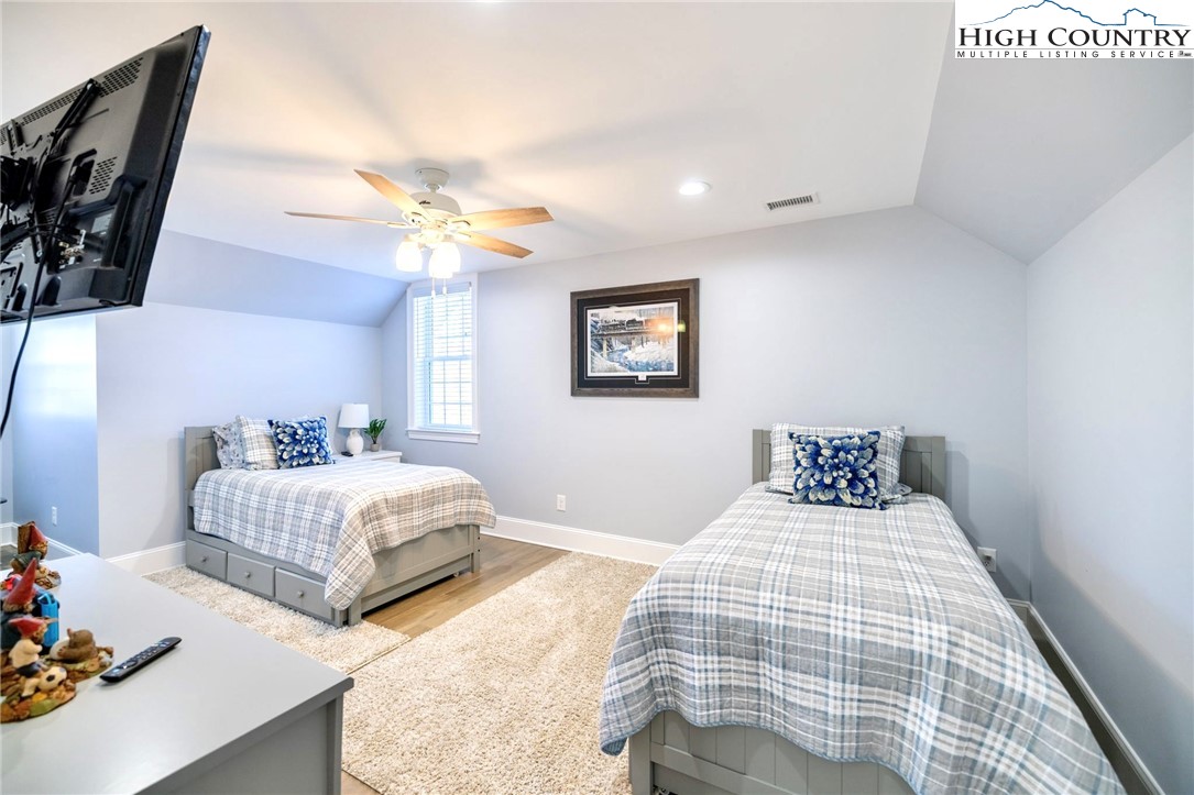 461 Chestnut Ridge Drive Jefferson, NC 28640 - Photo 28 of 47