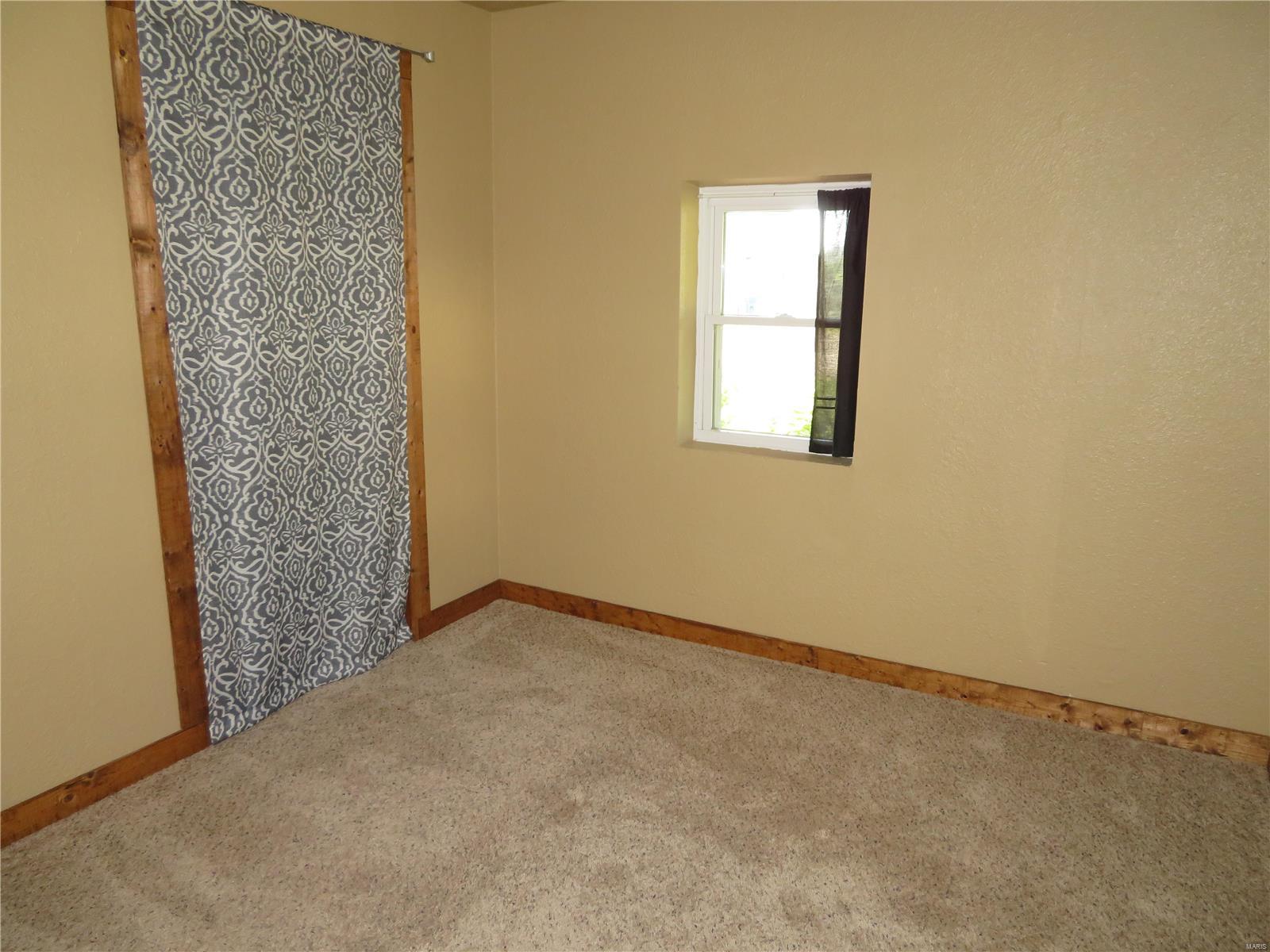 944 Sinclair Avenue South Roxana, IL 62087 - Photo 14 of 29 Gallery Image 14