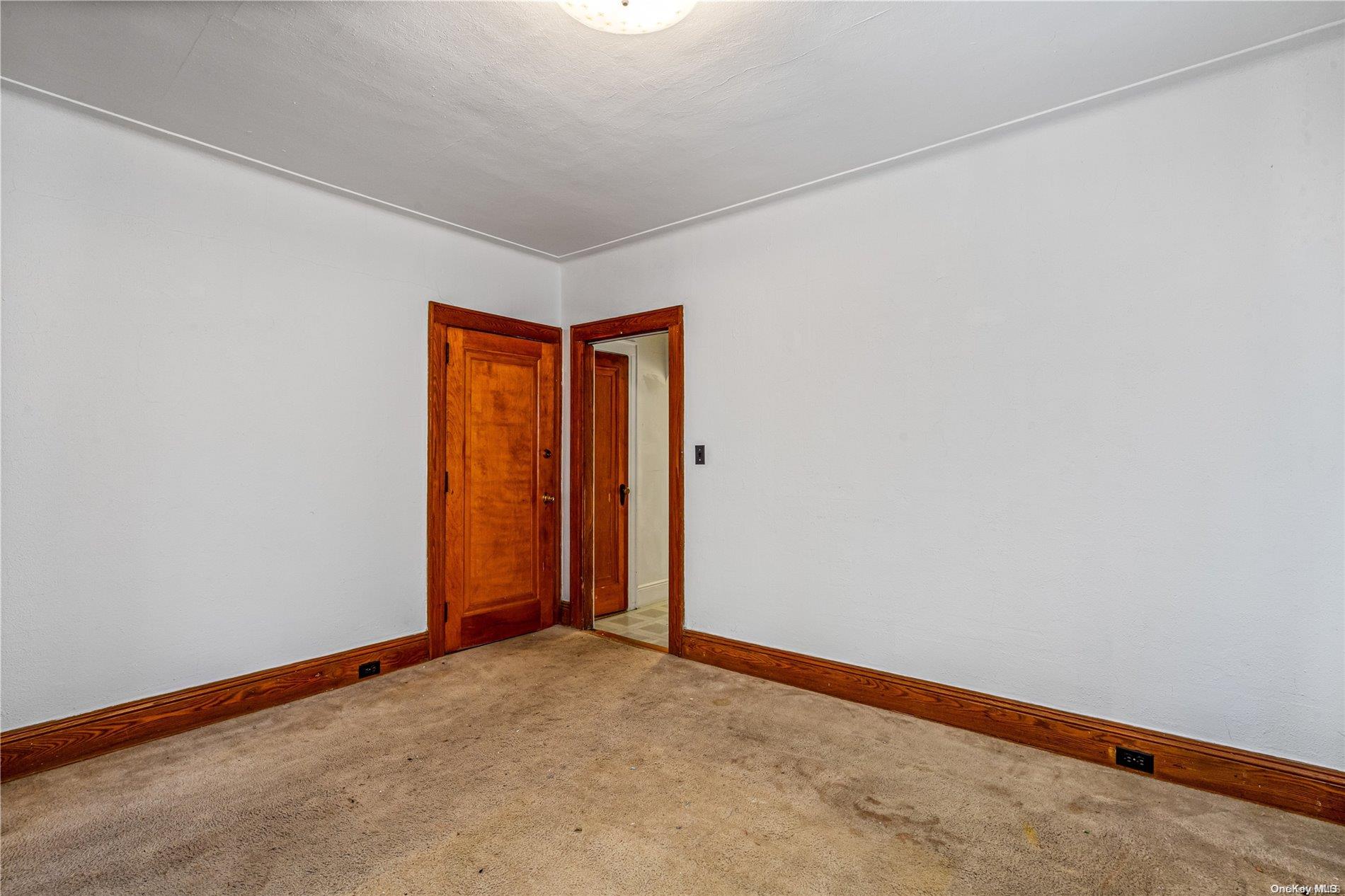 77-40 74th Street Queens, NY 11385 - Photo 16 of 28