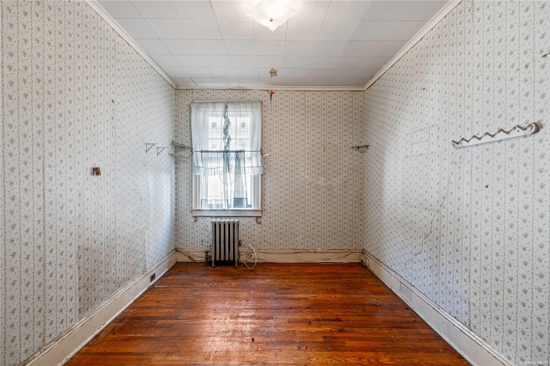 77-40 74th Street Queens, NY 11385 - Photo 21 of 28