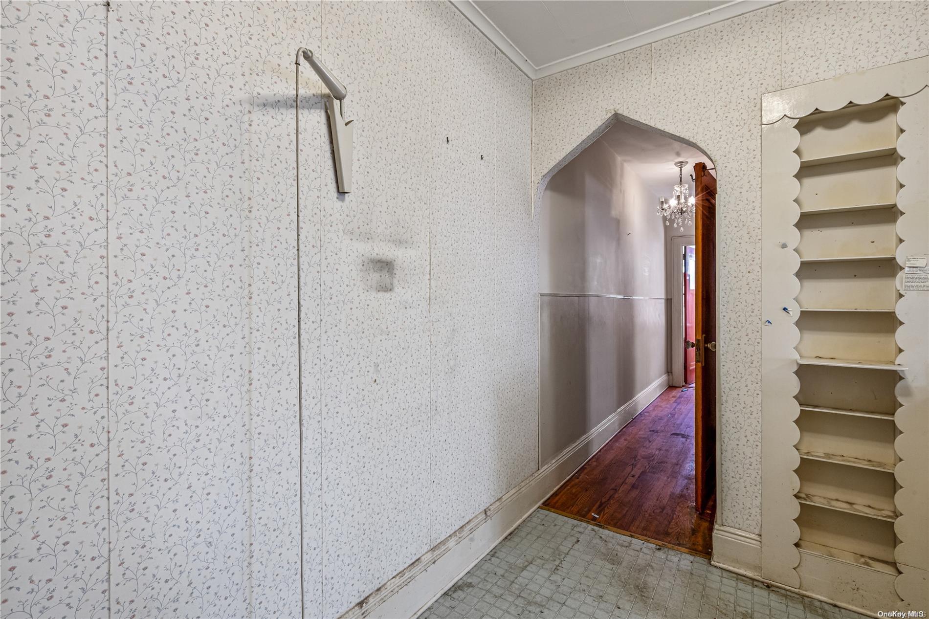 77-40 74th Street Queens, NY 11385 - Photo 22 of 28