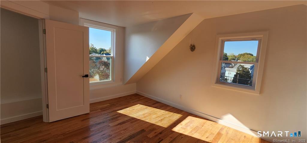 41 Valley Road, Unit 2 Greenwich, CT 06807 - Photo 17 of 36 Gallery Image 17